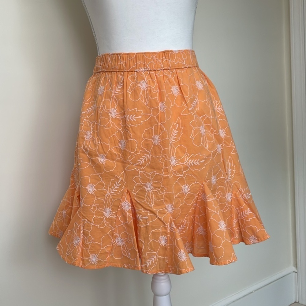 Loft Salmon & White Peplum Skirt. Size Small. NWT
